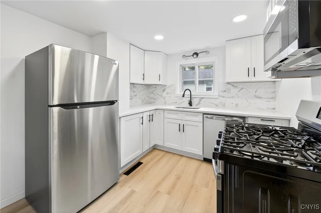 509 Wright Avenue, Salina, New York 13211, Salina, New York 13211, 3 Bedrooms Bedrooms, 8 Rooms Rooms,1 BathroomBathrooms,Residential,Closed,509 Wright Avenue, Salina, New York 13211,0,S1637757