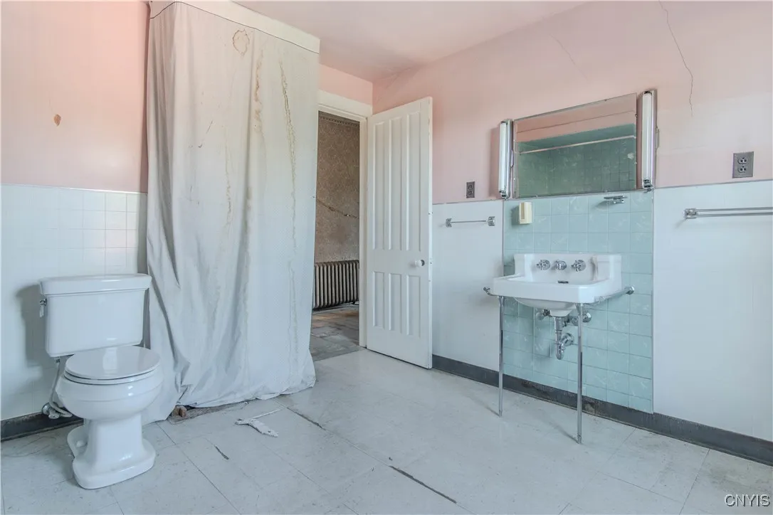 20009 State Route 12f, Watertown Town, New York 13, Watertown Town, New York 13601, 5 Bedrooms Bedrooms, 16 Rooms Rooms,2 BathroomsBathrooms,Residential,For Sale,20009 State Route 12f, Watertown Town, New York 13,0,S1637139