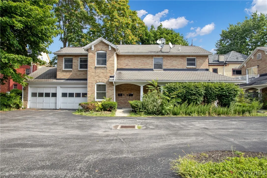 433 Linwood, Buffalo, New York 14209, Buffalo, New York 14209, 8 Bedrooms Bedrooms, ,Multi Family,For Sale,433 Linwood, Buffalo, New York 14209,0,B1636578
