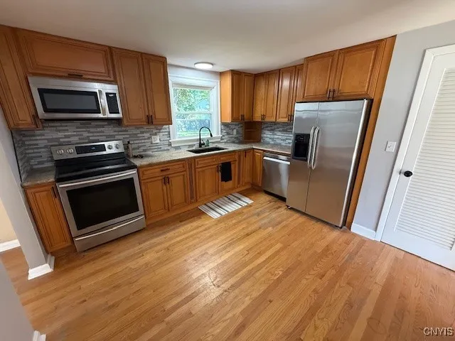 202 Woodspath Road, Salina, New York 13090, Salina, New York 13090, 3 Bedrooms Bedrooms, 11 Rooms Rooms,1 BathroomBathrooms,Residential,For Sale,202 Woodspath Road, Salina, New York 13090,0,S1636679