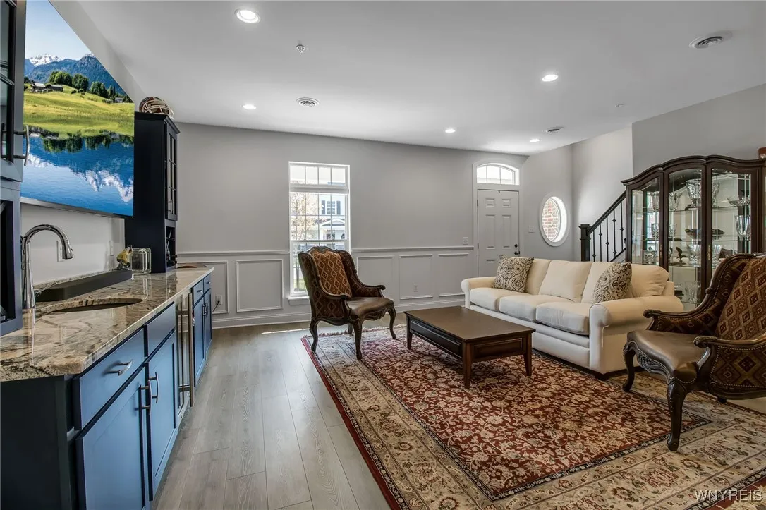 107 California Drive A, Amherst, New York 14221, Amherst, New York 14221, 2 Bedrooms Bedrooms, 7 Rooms Rooms,2 BathroomsBathrooms,Residential,For Sale,107 California Drive A, Amherst, New York 14221,0,B1637717