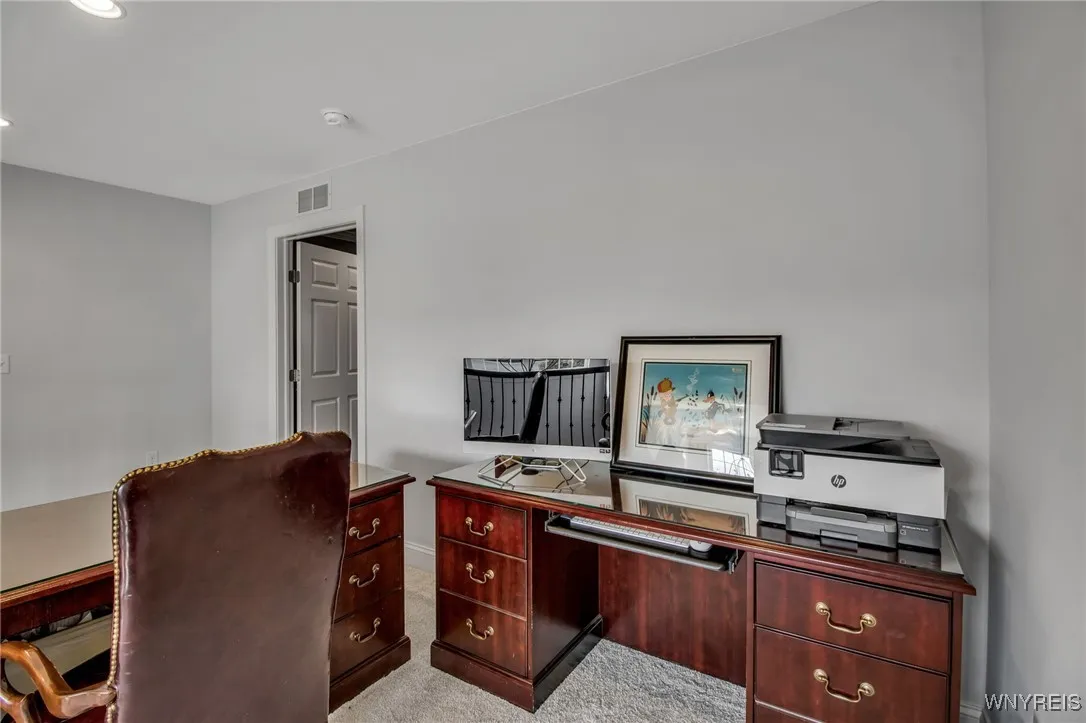 107 California Drive A, Amherst, New York 14221, Amherst, New York 14221, 2 Bedrooms Bedrooms, 7 Rooms Rooms,2 BathroomsBathrooms,Residential,For Sale,107 California Drive A, Amherst, New York 14221,0,B1637717