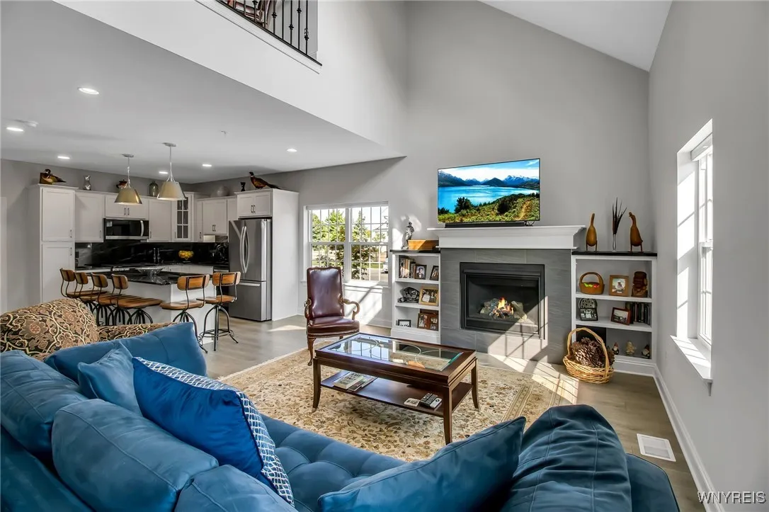 107 California Drive A, Amherst, New York 14221, Amherst, New York 14221, 2 Bedrooms Bedrooms, 7 Rooms Rooms,2 BathroomsBathrooms,Residential,For Sale,107 California Drive A, Amherst, New York 14221,0,B1637717