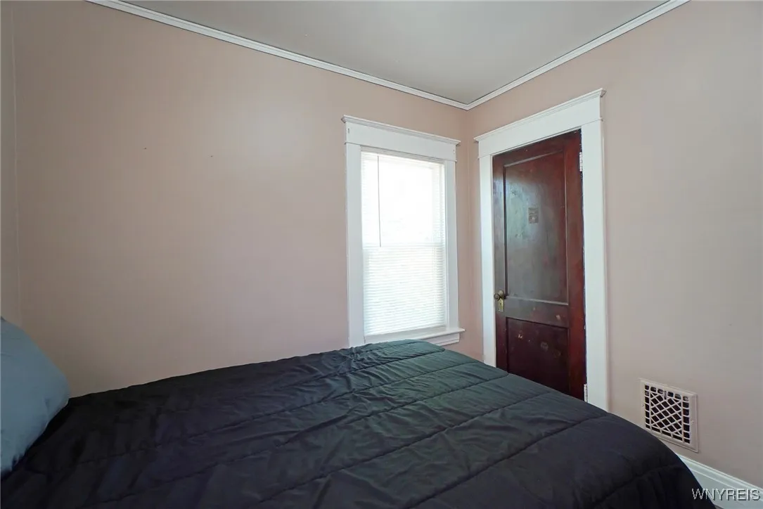 749 16th Street, Niagara Falls, New York 14301, Niagara Falls, New York 14301, 3 Bedrooms Bedrooms, 6 Rooms Rooms,1 BathroomBathrooms,Residential,For Sale,749 16th Street, Niagara Falls, New York 14301,0,B1637236