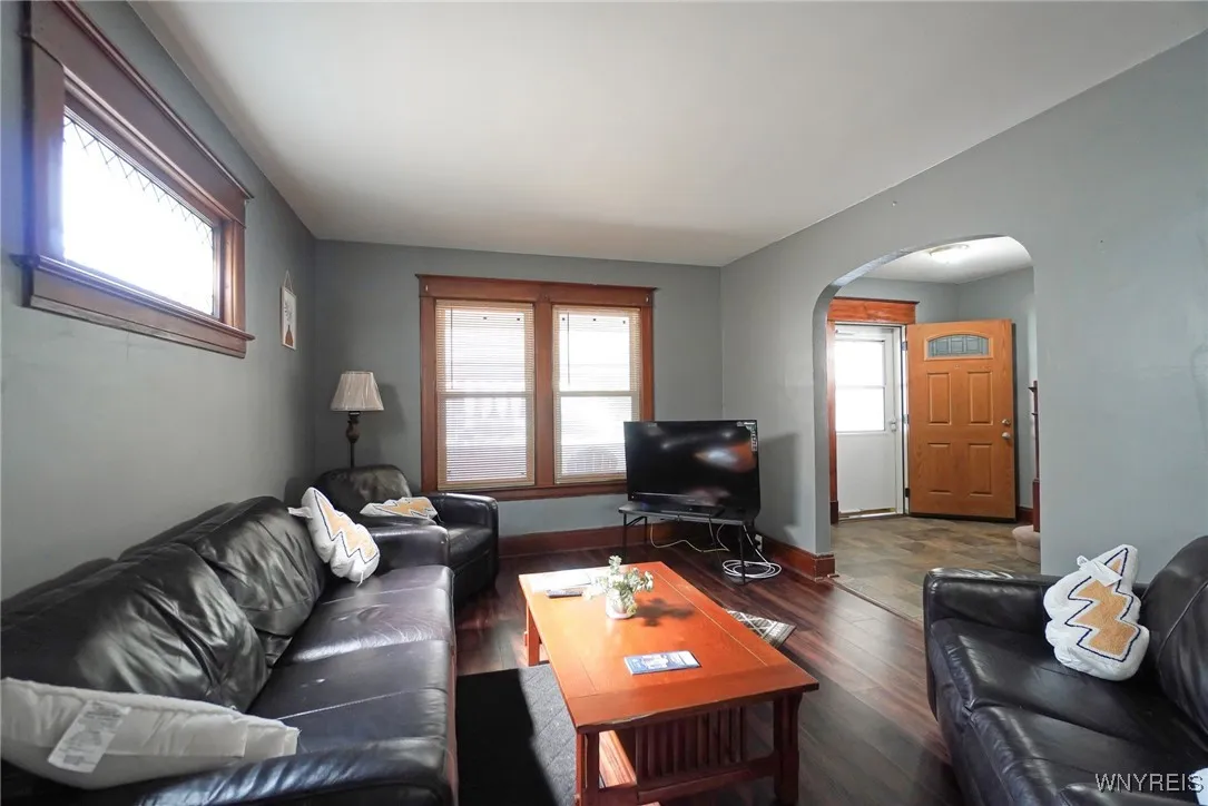 749 16th Street, Niagara Falls, New York 14301, Niagara Falls, New York 14301, 3 Bedrooms Bedrooms, 6 Rooms Rooms,1 BathroomBathrooms,Residential,For Sale,749 16th Street, Niagara Falls, New York 14301,0,B1637236