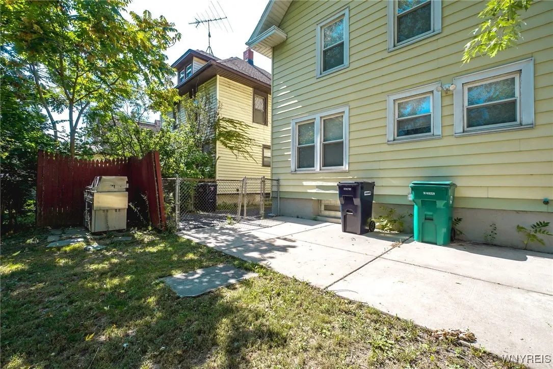 749 16th Street, Niagara Falls, New York 14301, Niagara Falls, New York 14301, 3 Bedrooms Bedrooms, 6 Rooms Rooms,1 BathroomBathrooms,Residential,For Sale,749 16th Street, Niagara Falls, New York 14301,0,B1637236