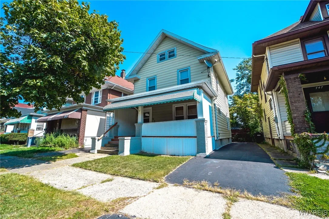 749 16th Street, Niagara Falls, New York 14301, Niagara Falls, New York 14301, 3 Bedrooms Bedrooms, 6 Rooms Rooms,1 BathroomBathrooms,Residential,For Sale,749 16th Street, Niagara Falls, New York 14301,0,B1637236