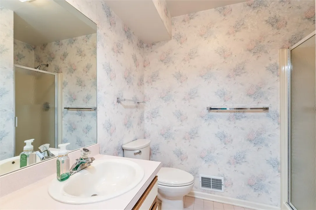 1331 Wellington Dr Drive, Victor, New York 14564, Victor, New York 14564, 2 Bedrooms Bedrooms, 5 Rooms Rooms,2 BathroomsBathrooms,Residential,Closed,1331 Wellington Dr Drive, Victor, New York 14564,0,R1637315