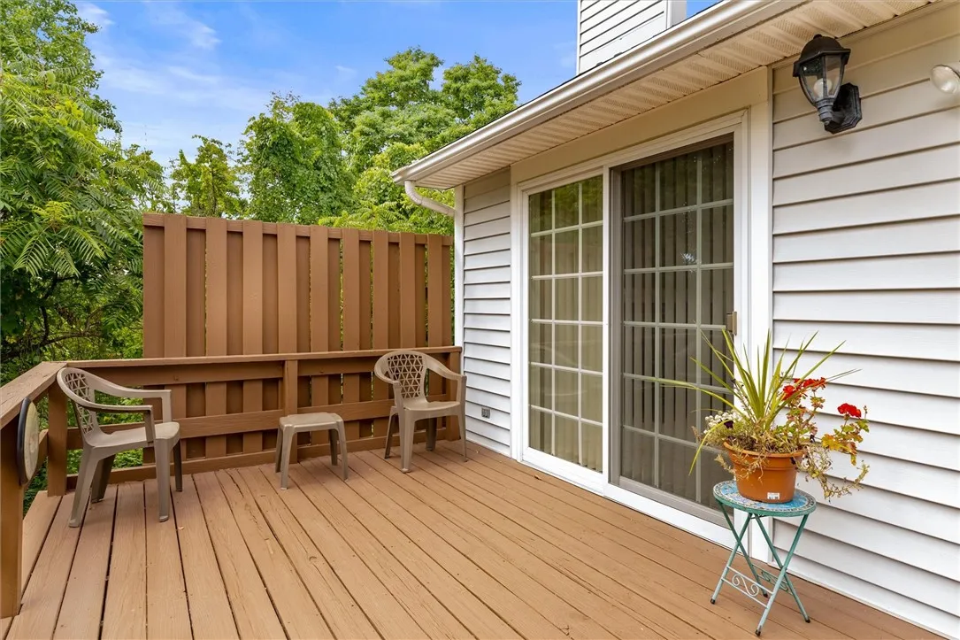 1331 Wellington Dr Drive, Victor, New York 14564, Victor, New York 14564, 2 Bedrooms Bedrooms, 5 Rooms Rooms,2 BathroomsBathrooms,Residential,Closed,1331 Wellington Dr Drive, Victor, New York 14564,0,R1637315