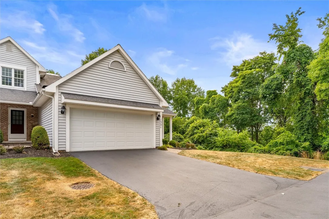 1331 Wellington Dr Drive, Victor, New York 14564, Victor, New York 14564, 2 Bedrooms Bedrooms, 5 Rooms Rooms,2 BathroomsBathrooms,Residential,Closed,1331 Wellington Dr Drive, Victor, New York 14564,0,R1637315