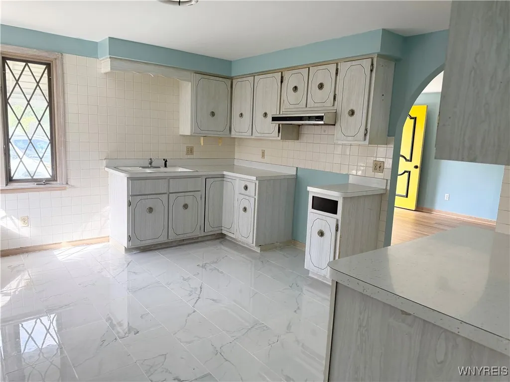 2547 William Street Right, Cheektowaga, New York 1, Cheektowaga, New York 14206, 2 Bedrooms Bedrooms, 7 Rooms Rooms,1 BathroomBathrooms,Residential Lease,Closed,2547 William Street Right, Cheektowaga, New York 1,0,B1637476