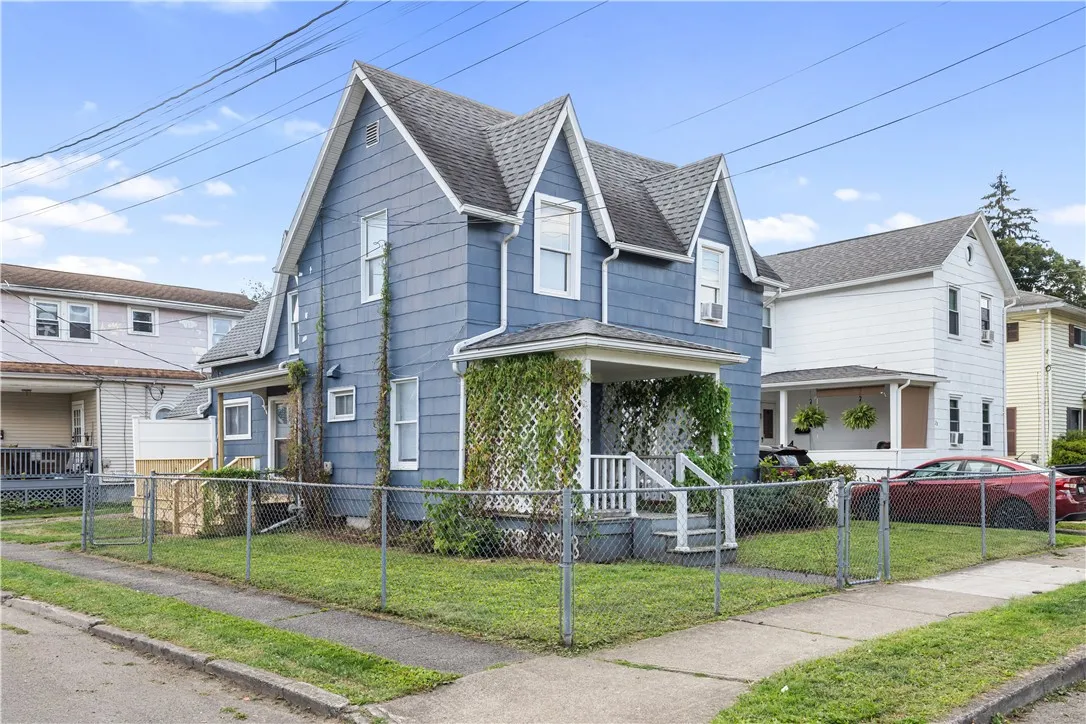 27 East Washington Street, Hornell, New York 14843, Hornell, New York 14843, 3 Bedrooms Bedrooms, 6 Rooms Rooms,1 BathroomBathrooms,Residential,Closed,27 East Washington Street, Hornell, New York 14843,0,R1635810