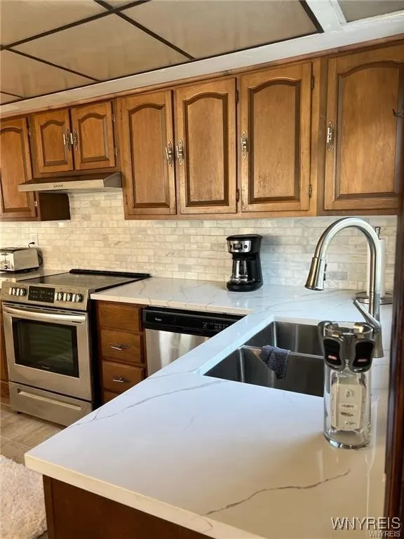 2666 Stony Point Road, Grand Island, New York 1407, Grand Island, New York 14072, 5 Bedrooms Bedrooms, 9 Rooms Rooms,2 BathroomsBathrooms,Residential,For Sale,2666 Stony Point Road, Grand Island, New York 1407,0,B1637857