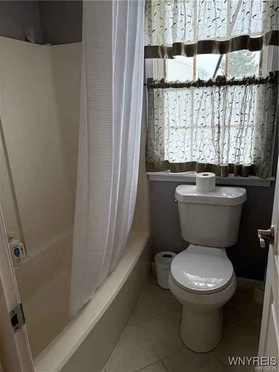 2666 Stony Point Road, Grand Island, New York 1407, Grand Island, New York 14072, 5 Bedrooms Bedrooms, 9 Rooms Rooms,2 BathroomsBathrooms,Residential,For Sale,2666 Stony Point Road, Grand Island, New York 1407,0,B1637857