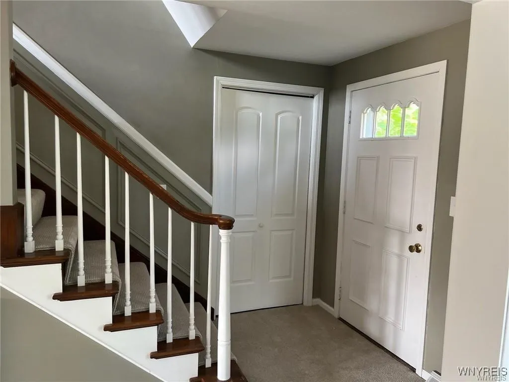 2666 Stony Point Road, Grand Island, New York 1407, Grand Island, New York 14072, 5 Bedrooms Bedrooms, 9 Rooms Rooms,2 BathroomsBathrooms,Residential,For Sale,2666 Stony Point Road, Grand Island, New York 1407,0,B1637857