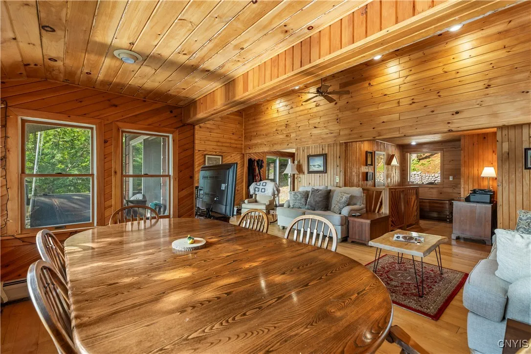 Dining & living room