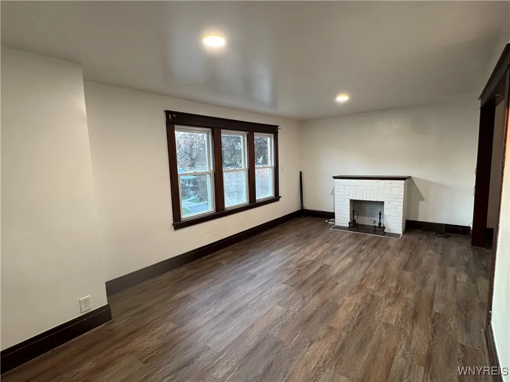 141 Hawthorne Avenue, Tonawanda, New York 14223, Tonawanda, New York 14223, 2 Bedrooms Bedrooms, 5 Rooms Rooms,1 BathroomBathrooms,Residential Lease,Closed,141 Hawthorne Avenue, Tonawanda, New York 14223,0,B1637840