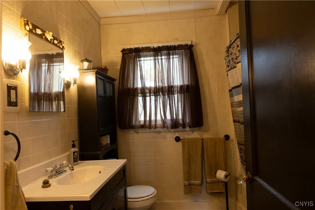 2800 State Route 49, West Monroe, New York 13167, West Monroe, New York 13167, 3 Bedrooms Bedrooms, 6 Rooms Rooms,1 BathroomBathrooms,Residential,For Sale,2800 State Route 49, West Monroe, New York 13167,0,S1636081