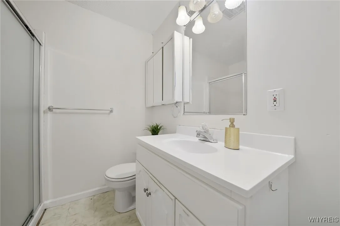 4d Beacon Park D, Amherst, New York 14228, Amherst, New York 14228, 2 Bedrooms Bedrooms, 7 Rooms Rooms,2 BathroomsBathrooms,Residential,For Sale,4d Beacon Park D, Amherst, New York 14228,0,B1637290