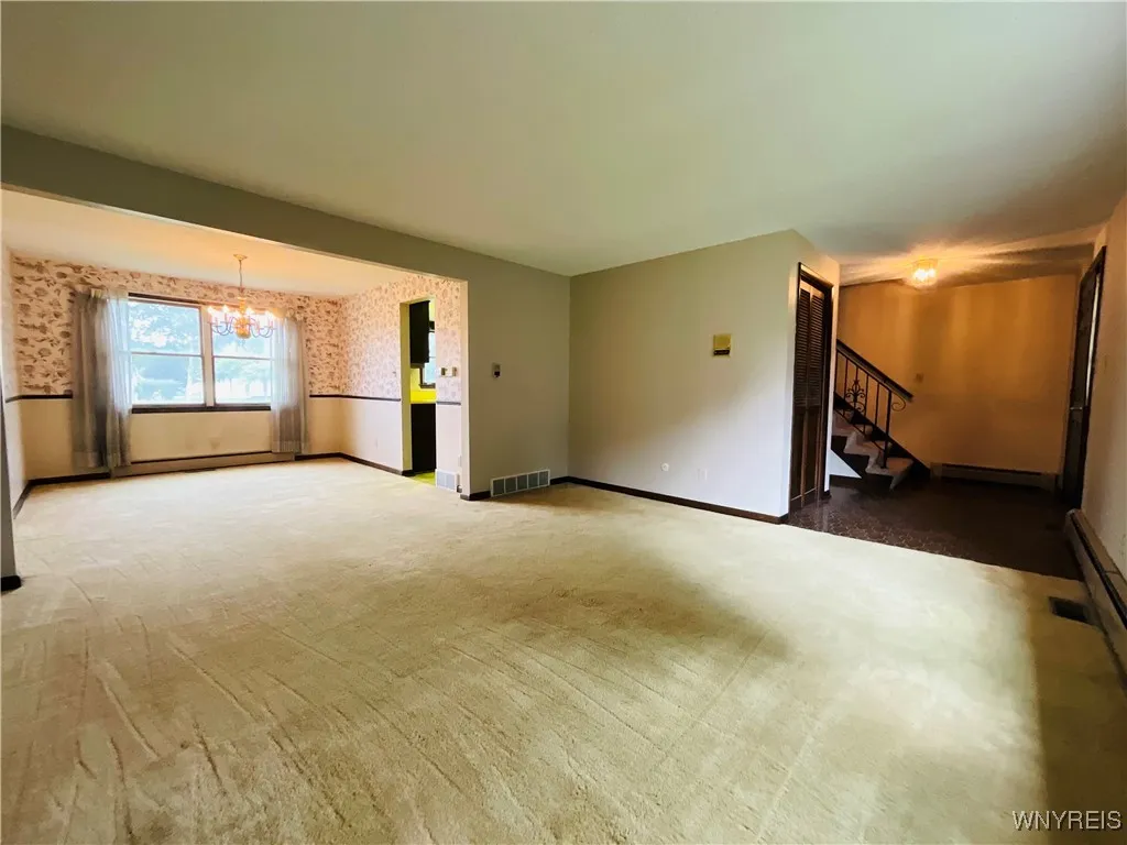 73 Birkshire Drive, Grand Island, New York 14072, Grand Island, New York 14072, 3 Bedrooms Bedrooms, 7 Rooms Rooms,1 BathroomBathrooms,Residential,For Sale,73 Birkshire Drive, Grand Island, New York 14072,0,B1637880