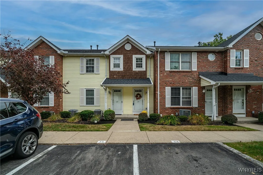 29 Olde Stone Lane, Lancaster, New York 14086, Lancaster, New York 14086, 2 Bedrooms Bedrooms, 6 Rooms Rooms,2 BathroomsBathrooms,Residential,Closed,29 Olde Stone Lane, Lancaster, New York 14086,0,B1636657