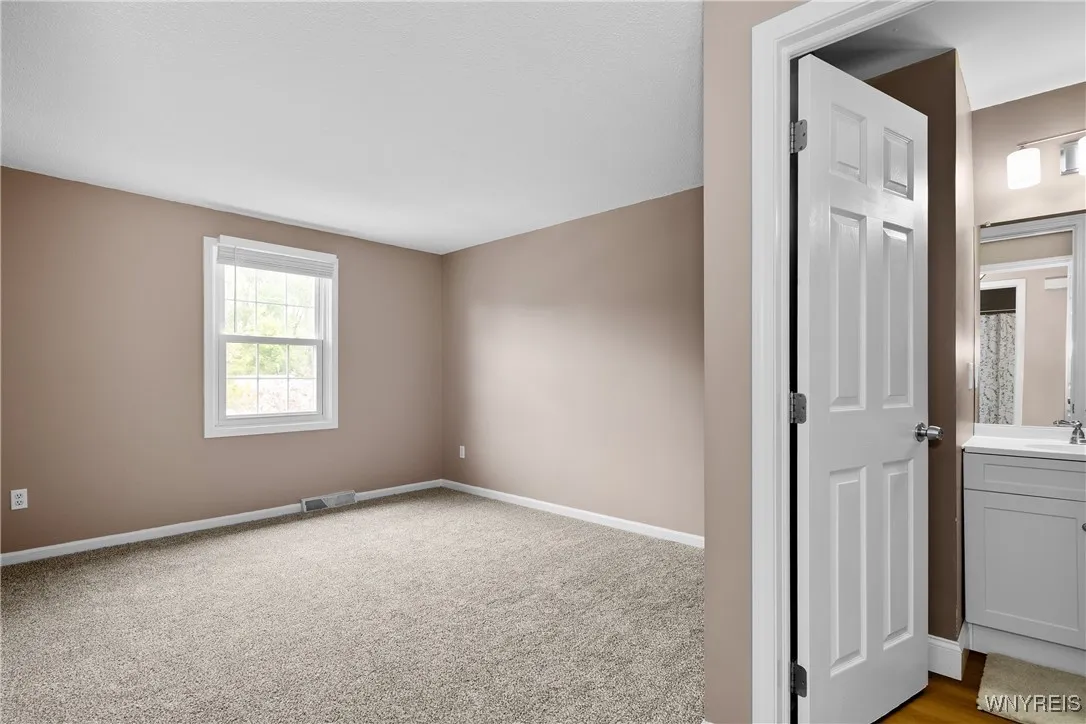 29 Olde Stone Lane, Lancaster, New York 14086, Lancaster, New York 14086, 2 Bedrooms Bedrooms, 6 Rooms Rooms,2 BathroomsBathrooms,Residential,Closed,29 Olde Stone Lane, Lancaster, New York 14086,0,B1636657