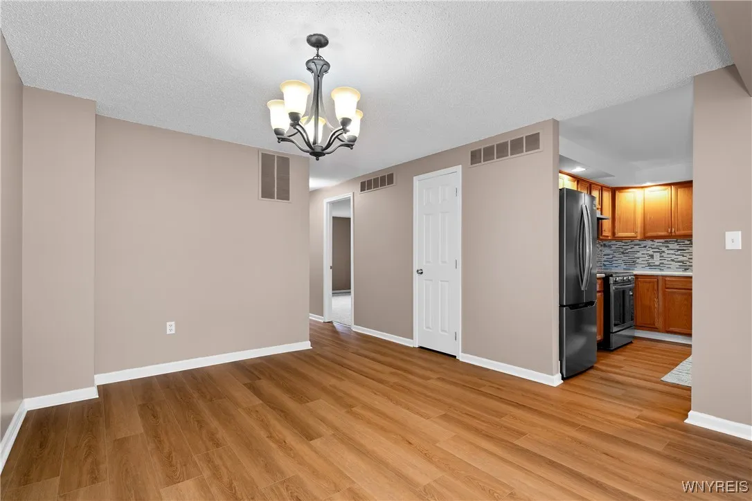 29 Olde Stone Lane, Lancaster, New York 14086, Lancaster, New York 14086, 2 Bedrooms Bedrooms, 6 Rooms Rooms,2 BathroomsBathrooms,Residential,Closed,29 Olde Stone Lane, Lancaster, New York 14086,0,B1636657