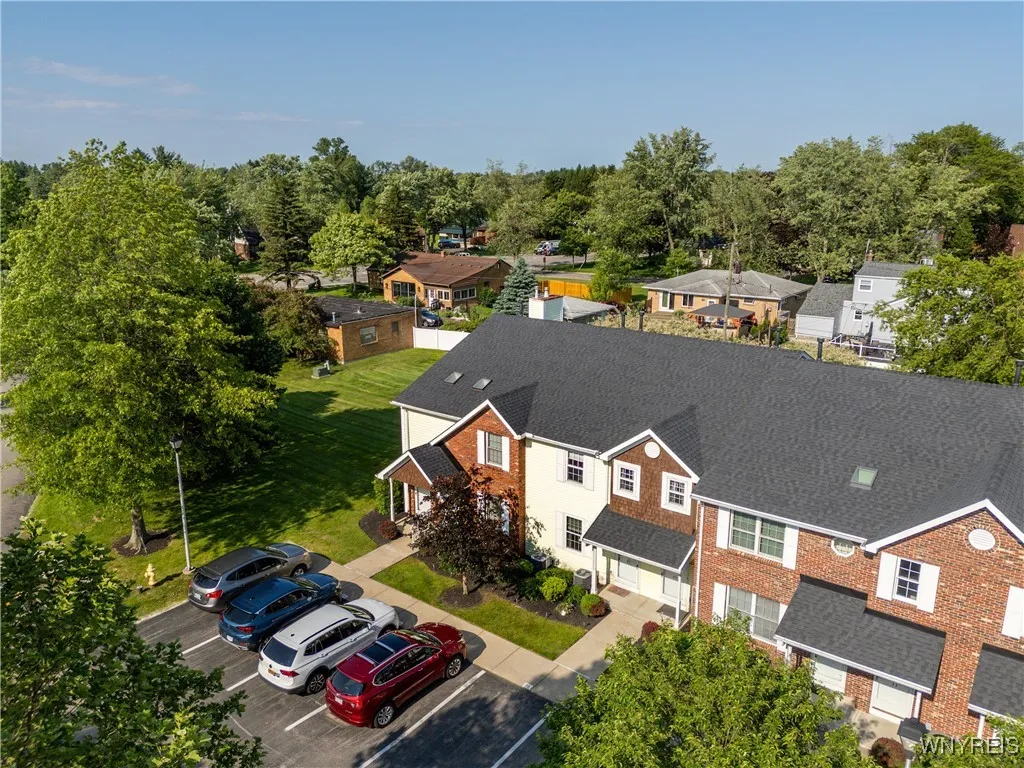 29 Olde Stone Lane, Lancaster, New York 14086, Lancaster, New York 14086, 2 Bedrooms Bedrooms, 6 Rooms Rooms,2 BathroomsBathrooms,Residential,Closed,29 Olde Stone Lane, Lancaster, New York 14086,0,B1636657