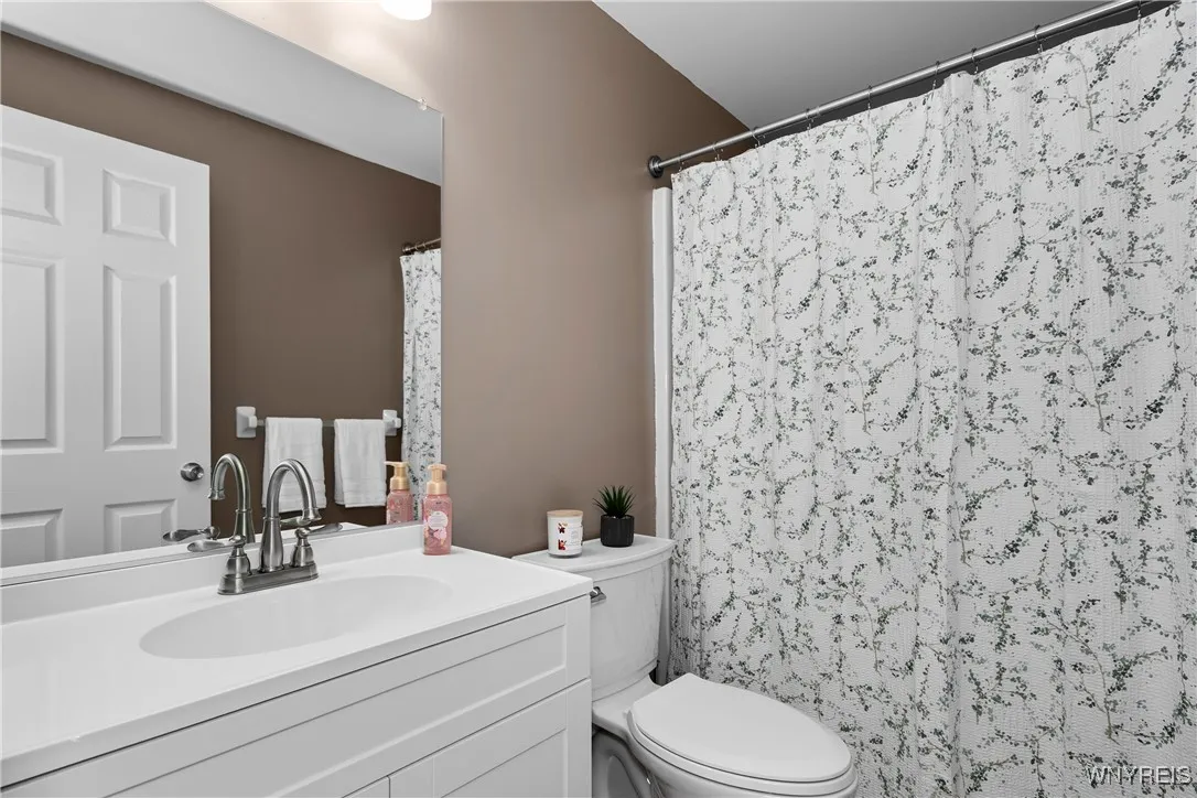 29 Olde Stone Lane, Lancaster, New York 14086, Lancaster, New York 14086, 2 Bedrooms Bedrooms, 6 Rooms Rooms,2 BathroomsBathrooms,Residential,Closed,29 Olde Stone Lane, Lancaster, New York 14086,0,B1636657