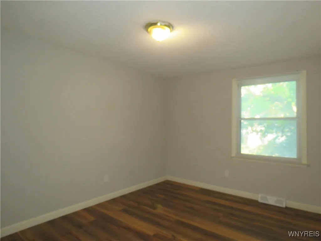 Apt 2 Secondary Bedroom