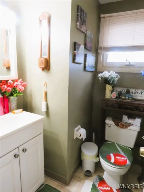 Apt 1 Full \"Upstairs Bath\"