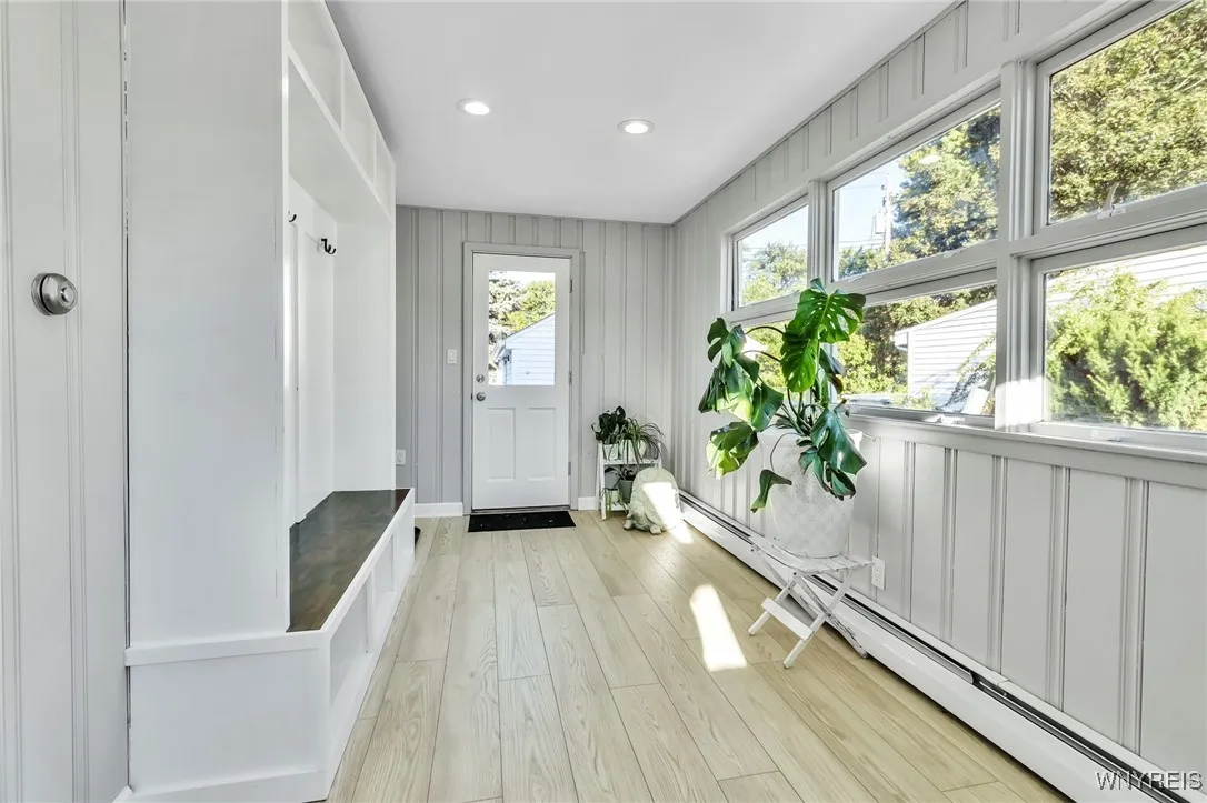 62 Warren Avenue, West Seneca, New York 14224, West Seneca, New York 14224, 4 Bedrooms Bedrooms, 7 Rooms Rooms,2 BathroomsBathrooms,Residential,For Sale,62 Warren Avenue, West Seneca, New York 14224,0,B1637506