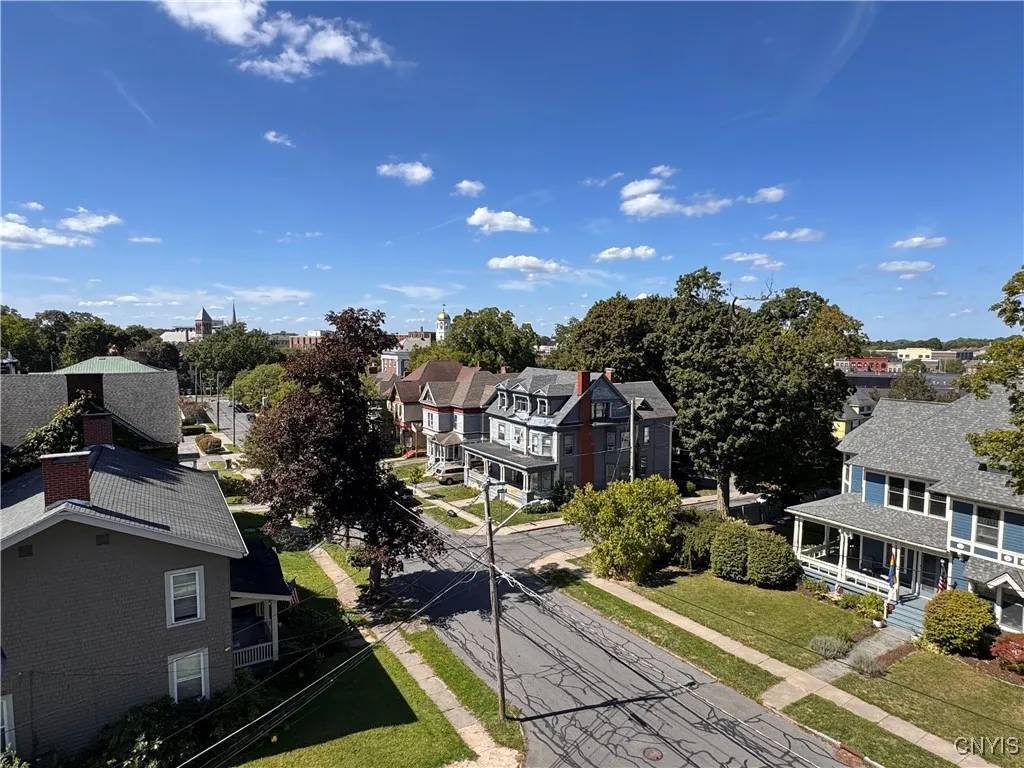 24 Grover Street, Auburn, New York 13021, Auburn, New York 13021, 5 Bedrooms Bedrooms, 10 Rooms Rooms,2 BathroomsBathrooms,Residential,Closed,24 Grover Street, Auburn, New York 13021,0,S1637972