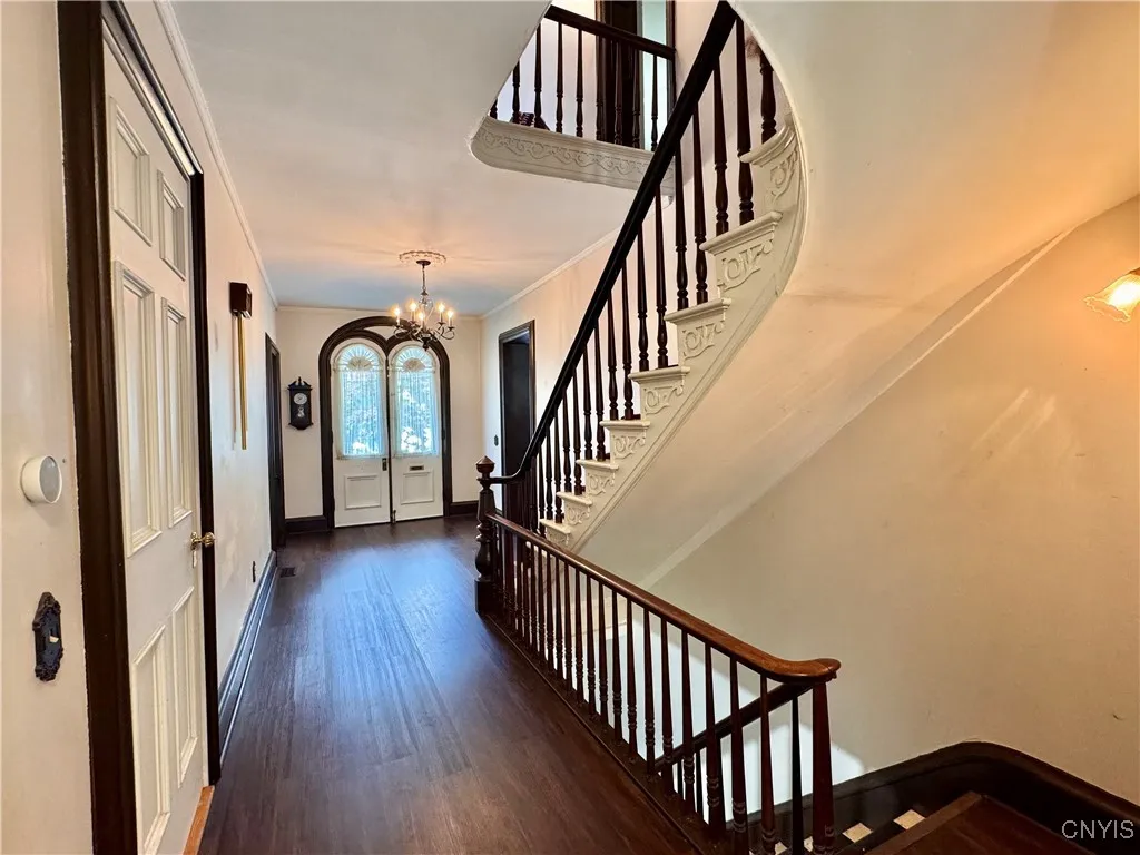 24 Grover Street, Auburn, New York 13021, Auburn, New York 13021, 5 Bedrooms Bedrooms, 10 Rooms Rooms,2 BathroomsBathrooms,Residential,Closed,24 Grover Street, Auburn, New York 13021,0,S1637972