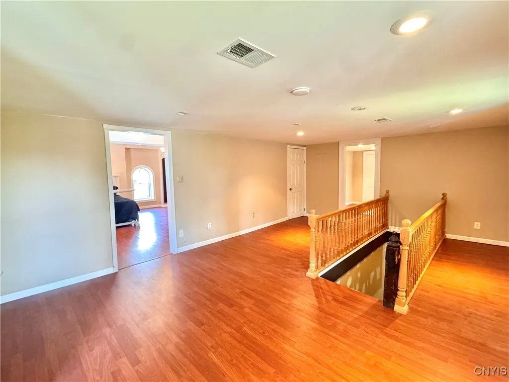 24 Grover Street, Auburn, New York 13021, Auburn, New York 13021, 5 Bedrooms Bedrooms, 10 Rooms Rooms,2 BathroomsBathrooms,Residential,Closed,24 Grover Street, Auburn, New York 13021,0,S1637972