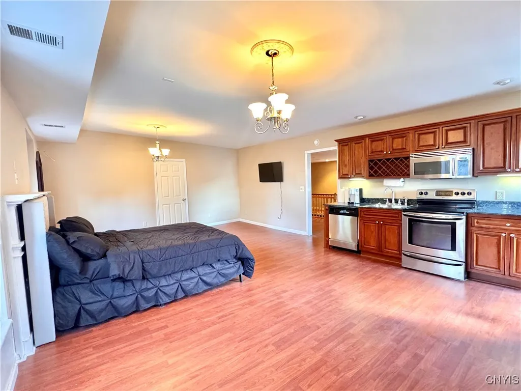 24 Grover Street, Auburn, New York 13021, Auburn, New York 13021, 5 Bedrooms Bedrooms, 10 Rooms Rooms,2 BathroomsBathrooms,Residential,Closed,24 Grover Street, Auburn, New York 13021,0,S1637972