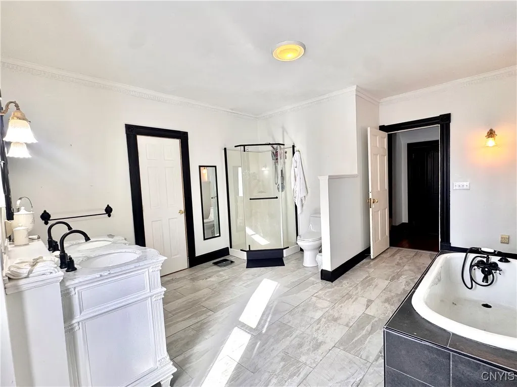 24 Grover Street, Auburn, New York 13021, Auburn, New York 13021, 5 Bedrooms Bedrooms, 10 Rooms Rooms,2 BathroomsBathrooms,Residential,Closed,24 Grover Street, Auburn, New York 13021,0,S1637972