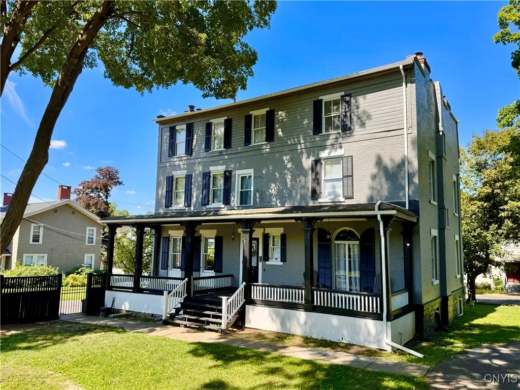 24 Grover Street, Auburn, New York 13021, Auburn, New York 13021, 5 Bedrooms Bedrooms, 10 Rooms Rooms,2 BathroomsBathrooms,Residential,Closed,24 Grover Street, Auburn, New York 13021,0,S1637972