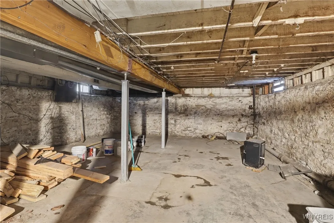 10 Russell Street, Buffalo, New York 14214, Buffalo, New York 14214, 4 Bedrooms Bedrooms, ,2 BathroomsBathrooms,Residential,For Sale,10 Russell Street, Buffalo, New York 14214,0,B1631457