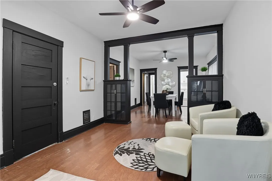 10 Russell Street, Buffalo, New York 14214, Buffalo, New York 14214, 4 Bedrooms Bedrooms, ,2 BathroomsBathrooms,Residential,For Sale,10 Russell Street, Buffalo, New York 14214,0,B1631457
