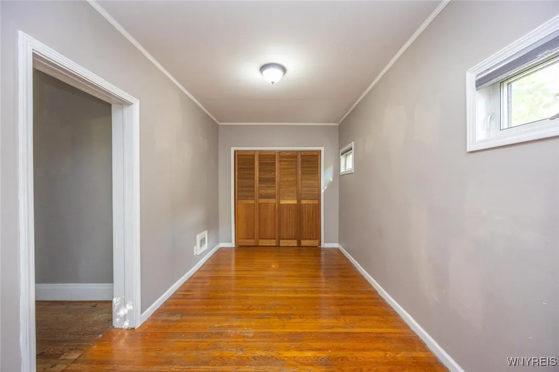 567 Auburn Avenue, Buffalo, New York 14222, Buffalo, New York 14222, 3 Bedrooms Bedrooms, 6 Rooms Rooms,1 BathroomBathrooms,Residential Lease,For Rent,567 Auburn Avenue, Buffalo, New York 14222,0,B1637871