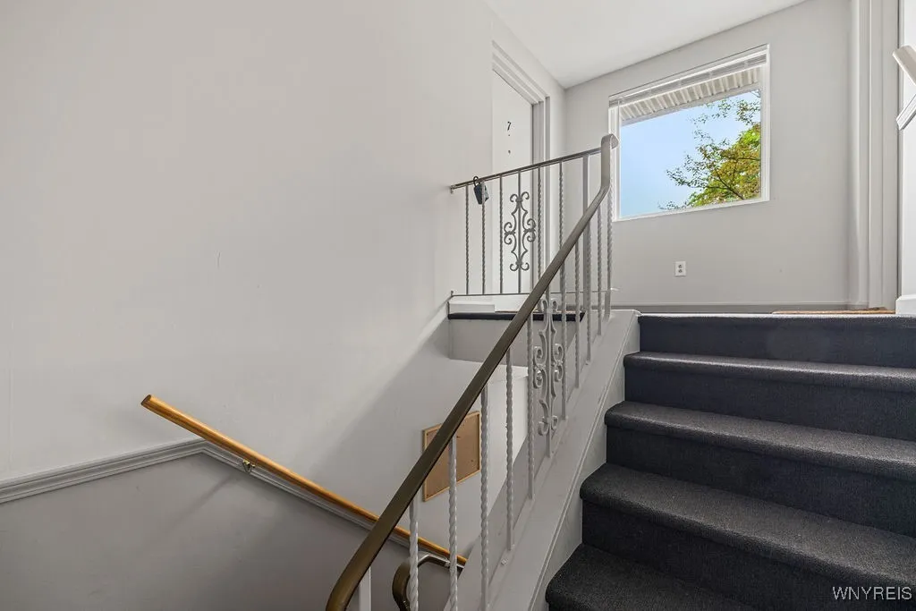179 Old Lyme Drive 7, Amherst, New York 14221, Amherst, New York 14221, 2 Bedrooms Bedrooms, 5 Rooms Rooms,2 BathroomsBathrooms,Residential,For Sale,179 Old Lyme Drive 7, Amherst, New York 14221,0,B1637489