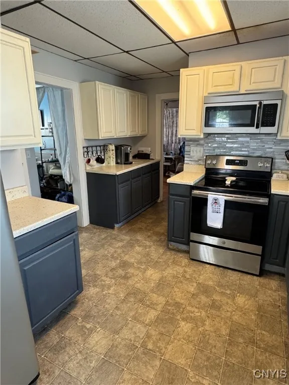 913 Champlin Avenue, Whitestown, New York 13502, Whitestown, New York 13502, 3 Bedrooms Bedrooms, 7 Rooms Rooms,1 BathroomBathrooms,Residential,For Sale,913 Champlin Avenue, Whitestown, New York 13502,0,S1637954