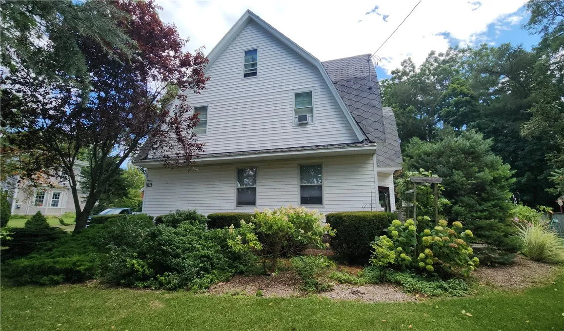 63 Pre Emption Road, Benton, New York 14415, Benton, New York 14415, 4 Bedrooms Bedrooms, 9 Rooms Rooms,1 BathroomBathrooms,Residential,For Sale,63 Pre Emption Road, Benton, New York 14415,0,R1636798