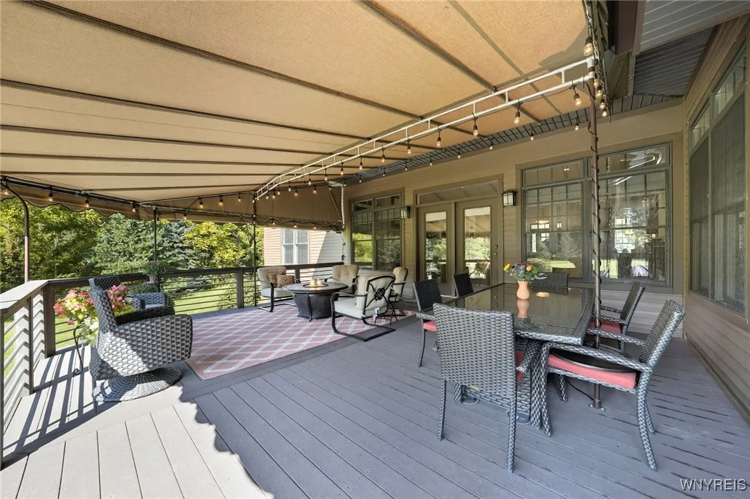 3755 Hampton Brook Drive, Hamburg, New York 14075, Hamburg, New York 14075, 4 Bedrooms Bedrooms, 10 Rooms Rooms,2 BathroomsBathrooms,Residential,For Sale,3755 Hampton Brook Drive, Hamburg, New York 14075,0,B1634105