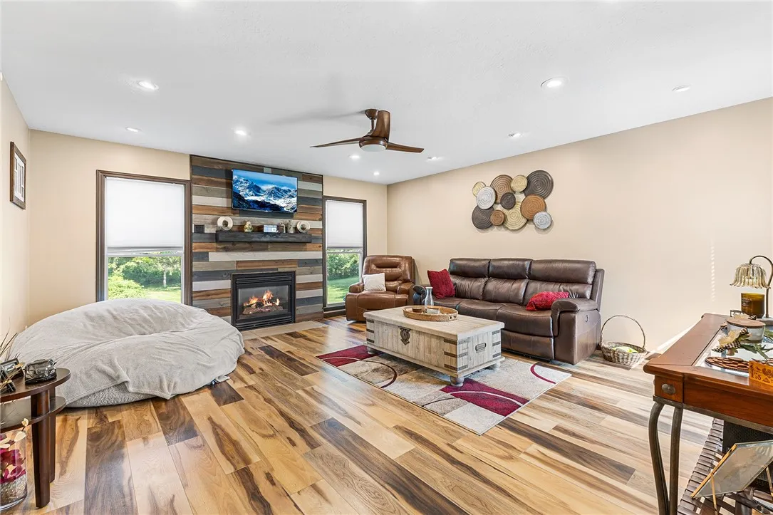 6045 Trillium Trail, Ontario, New York 14519, Ontario, New York 14519, 3 Bedrooms Bedrooms, 7 Rooms Rooms,2 BathroomsBathrooms,Residential,Closed,6045 Trillium Trail, Ontario, New York 14519,0,R1636030