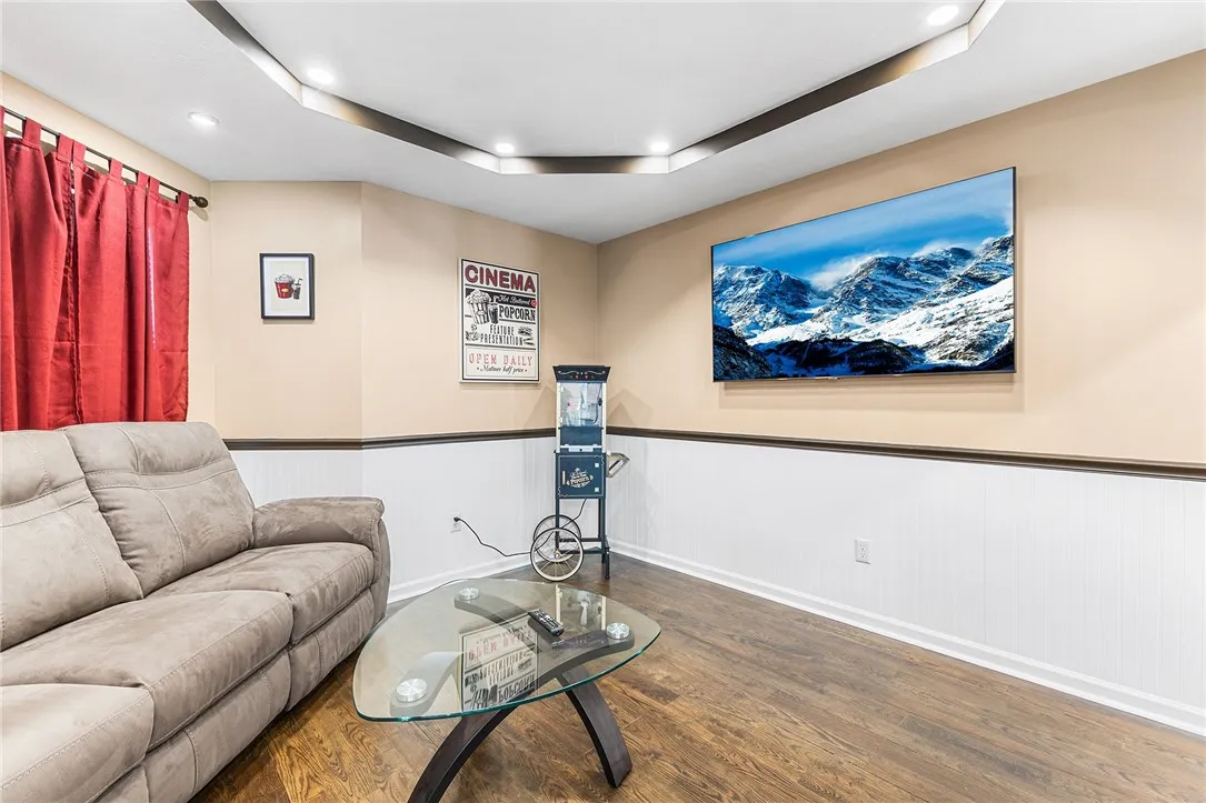 6045 Trillium Trail, Ontario, New York 14519, Ontario, New York 14519, 3 Bedrooms Bedrooms, 7 Rooms Rooms,2 BathroomsBathrooms,Residential,Closed,6045 Trillium Trail, Ontario, New York 14519,0,R1636030