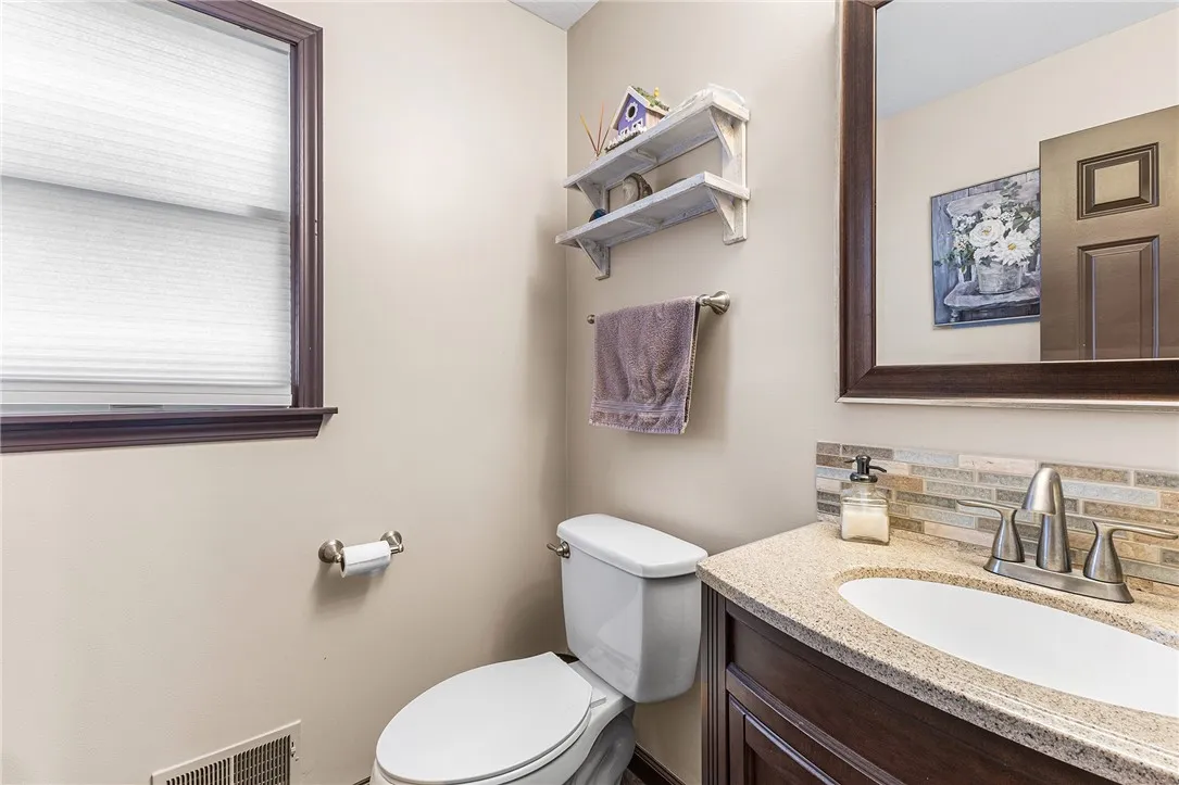 6045 Trillium Trail, Ontario, New York 14519, Ontario, New York 14519, 3 Bedrooms Bedrooms, 7 Rooms Rooms,2 BathroomsBathrooms,Residential,Closed,6045 Trillium Trail, Ontario, New York 14519,0,R1636030
