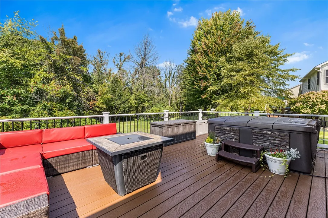 6045 Trillium Trail, Ontario, New York 14519, Ontario, New York 14519, 3 Bedrooms Bedrooms, 7 Rooms Rooms,2 BathroomsBathrooms,Residential,Closed,6045 Trillium Trail, Ontario, New York 14519,0,R1636030