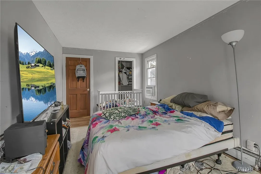 Upper Bedroom